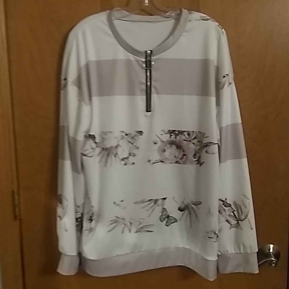 pale mauve/white pullover